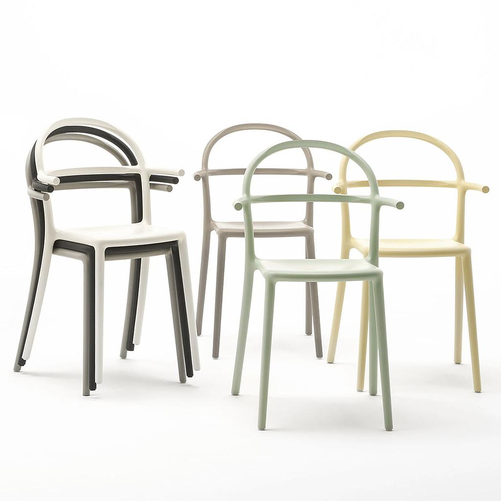 Chaise Generic C