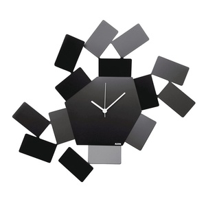 [MT19 B] Stanza Horloge