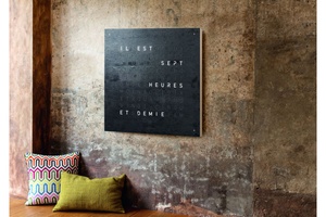 Horloge Qlocktwo Metamorphite
